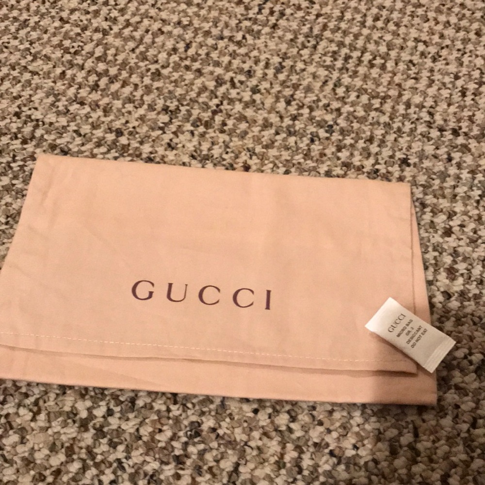 Gucci pocket dust bag